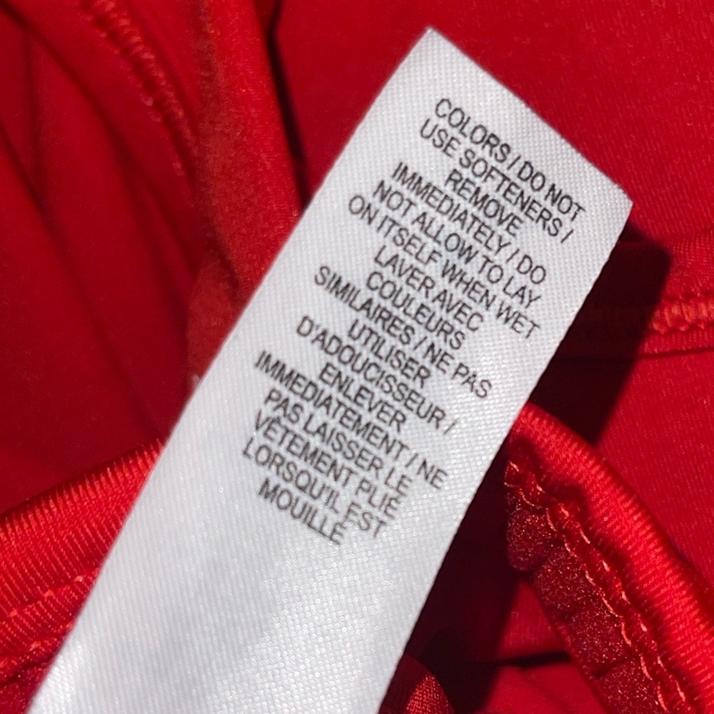 Nike Victory Compression Sports Bra Women's Candy Apple Red Size Medium NWOT - Picture 9 of 12